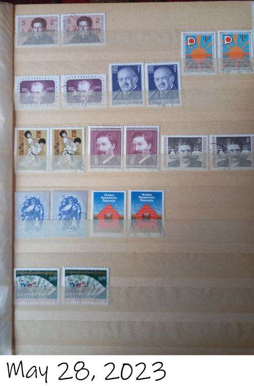 STOCK BOOK WITH AUSTRIA COLLECTION 1972-1983 - SEE DESCRIPTION