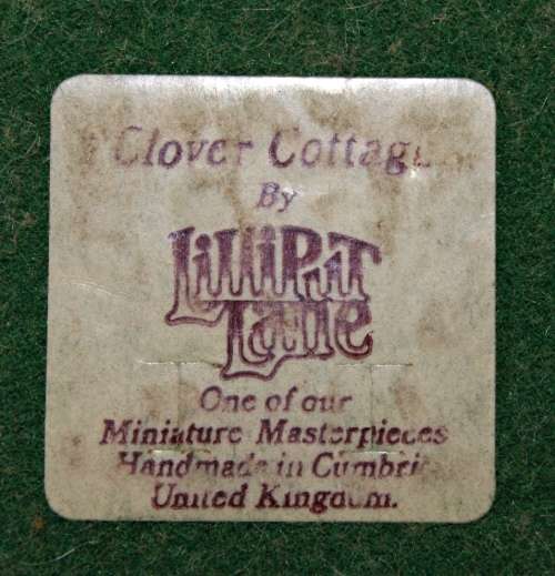 Lilliput Lane Clover Cottage