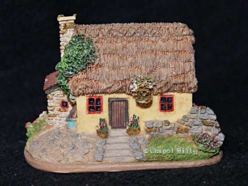 Chapel Hill Miniature Irish Cottage