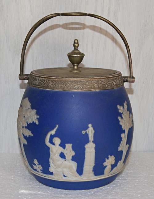 *REDUCED* Wedgwood Biscuit Barrel/ Jar