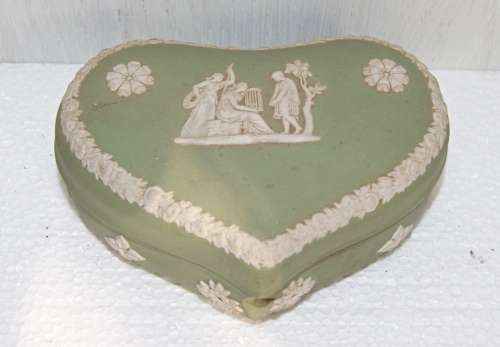 *REDUCED* Wedgwood Green Jasperware Heart Shaped Trinket Box