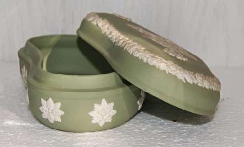 *REDUCED* Wedgwood Green Jasperware Heart Shaped Trinket Box