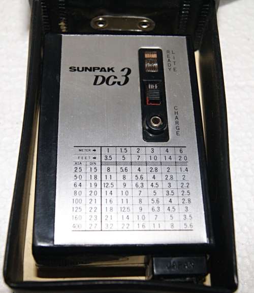 SunPak DC3 Flash in Original Case