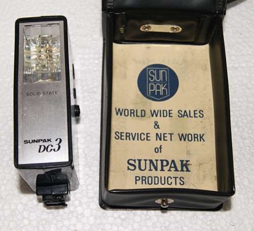 SunPak DC3 Flash in Original Case