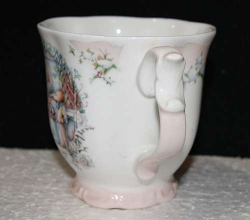Royal Albert 'Carol Singers' Mug
