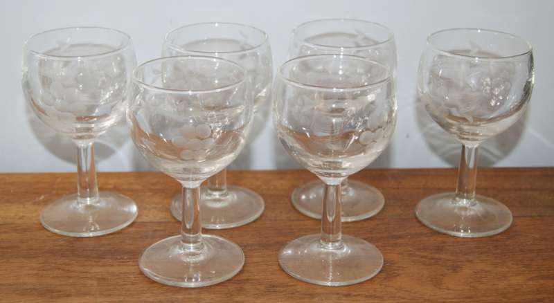 Grape Pattern Hock Glasses (6 available, price per glass)
