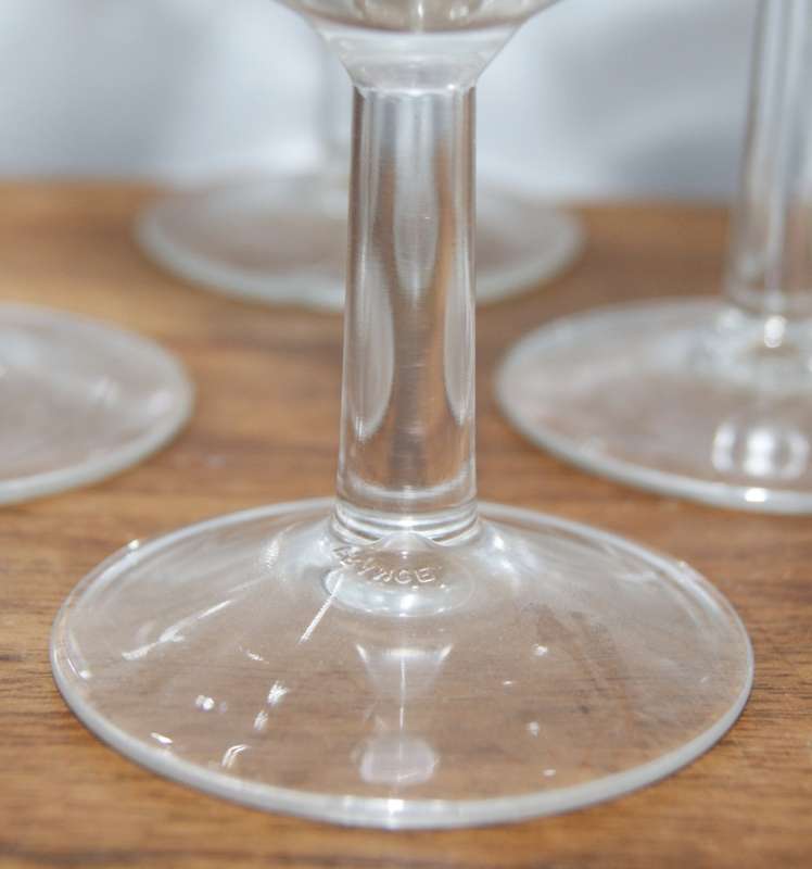 Set of 6 Luminarc Grape Pattern White Wine Glasses