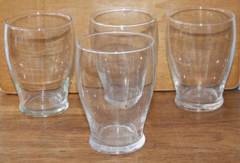 Set of 4 Neat Glasses