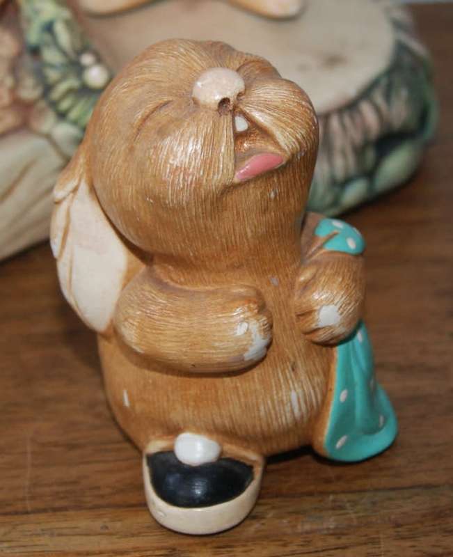 Pendelfin Rabbit Display Stand with 5 Pendelfin Rabbits