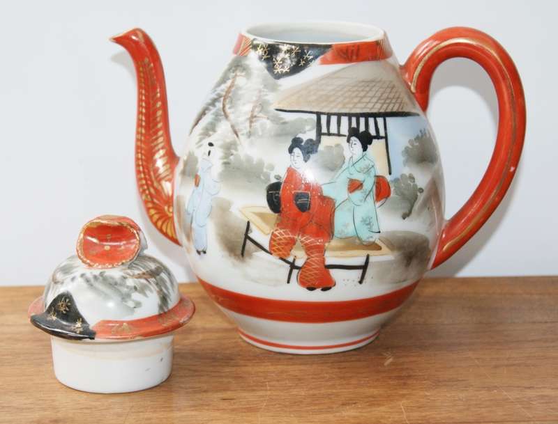 Vintage Chinese Hand Painted Teapot