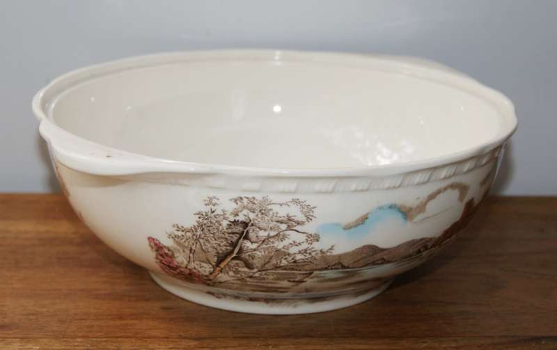 Alfred Meakin `Queens Castle` Vegetable Dish without Lid