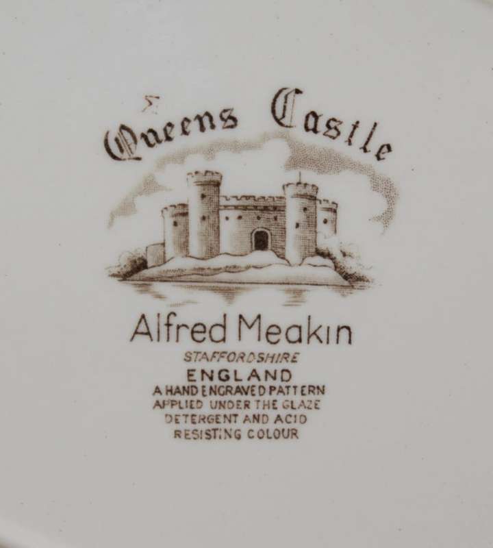 Alfred Meakin `Queens Castle` Small Platter