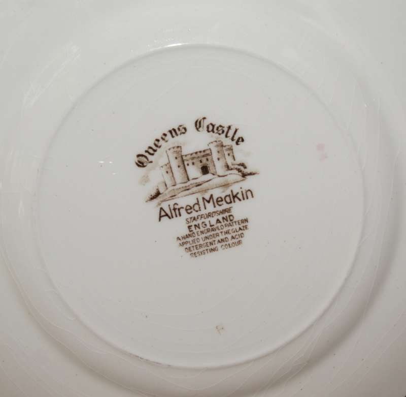 Alfred Meakin `Queens Castle` Side Plate (5 Available)
