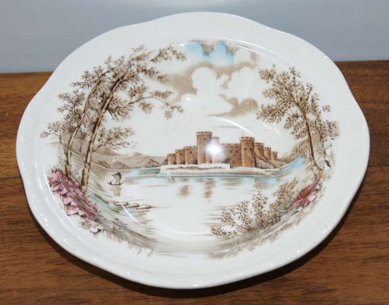Alfred Meakin `Queens Castle` Dessert Bowl (6 Available)