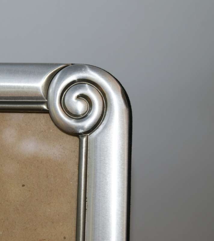 Metal Photo Frame with Spiral Detailing