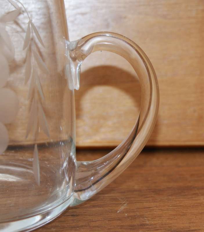 Grape Pattern Glass Mug