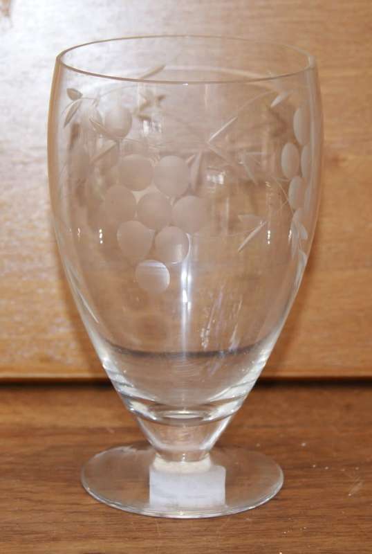 Grape Pattern Fountain Glasses (5 available, price per glass)