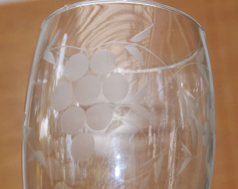 Set of 4 Grape Pattern Water Goblets