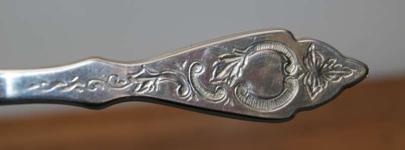 Mayell Bronzinc Cake Lifter
