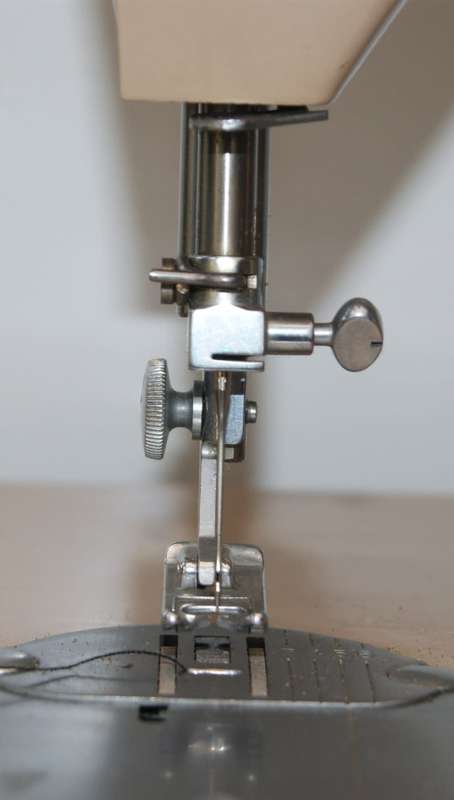 Singer Model 401 G 13 Sewing Machine