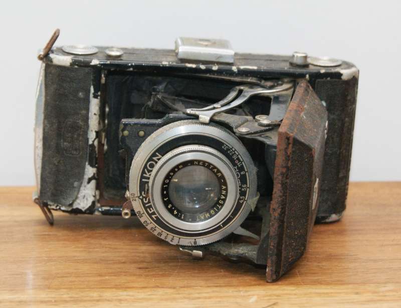 Vintage Display Only Zeiss Ikon Camera