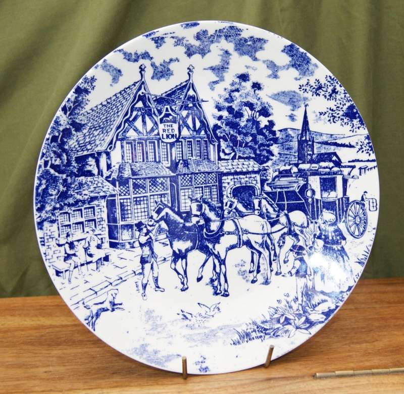 Constantia Fine China `The Red Lion` Plate