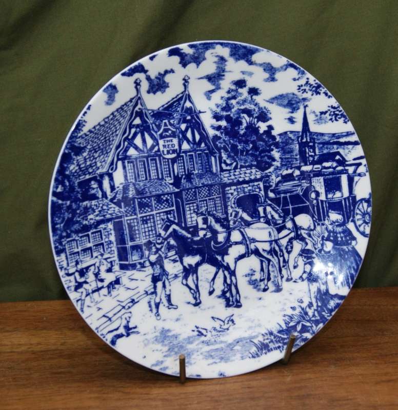 Constantia Fine China `The Red Lion` Side Plate
