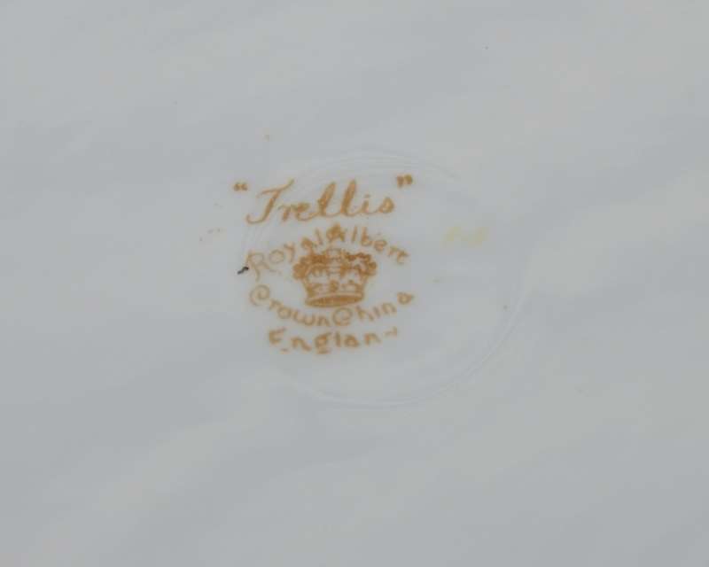 Royal Albert `Trellis` Cake Plate