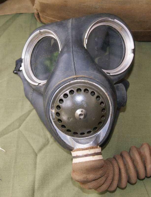 W&M Ltd 1939 Gas Mask/ Respirator in Original Box
