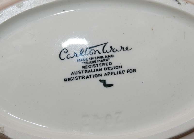 Carlton Ware Poppy and Daisy Wavy Edged Dish