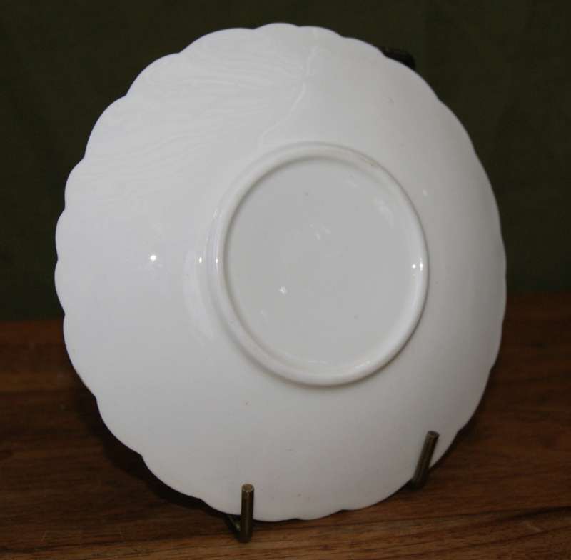 Unmarked Saucer