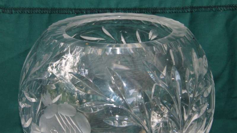 Rose Cut Crystal Spherical Vase