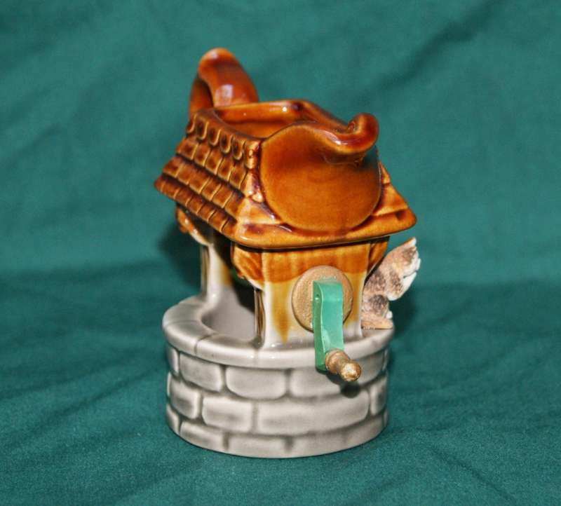 Park Rose Bridlington Waterwell Ornament