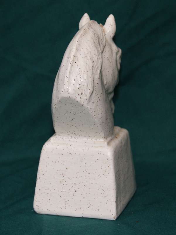 Goosen Porcelain Horse Statue