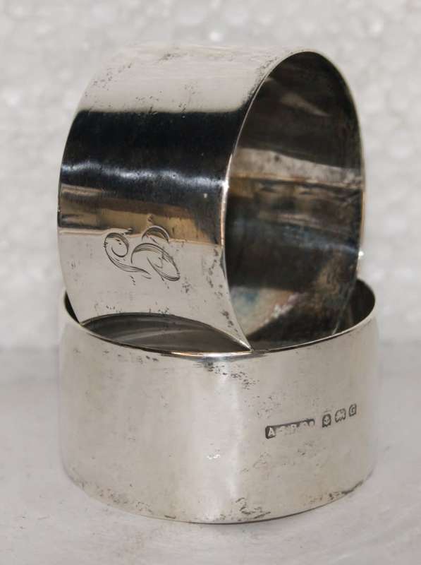 Pair of Hallmarked Silver Serviette Rings Birmingham 1931 (46.8g)@@@ CCCRRRAAAZZZYYY R1 START