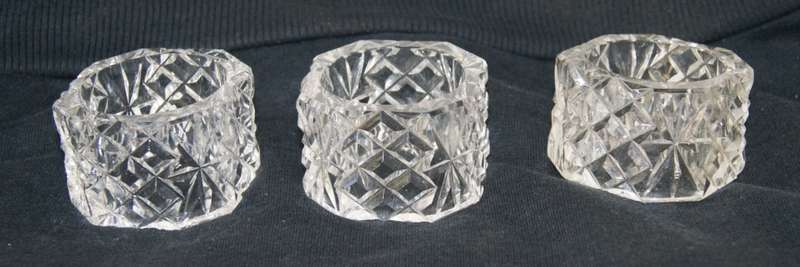 3x Handcut Glass Serviette Rings