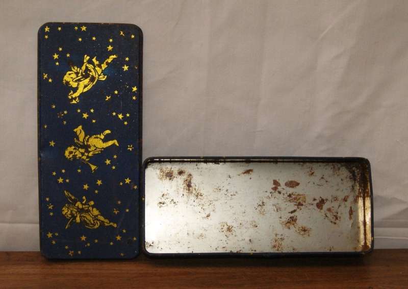 Vintage Tin with Musical Puttis and Stars