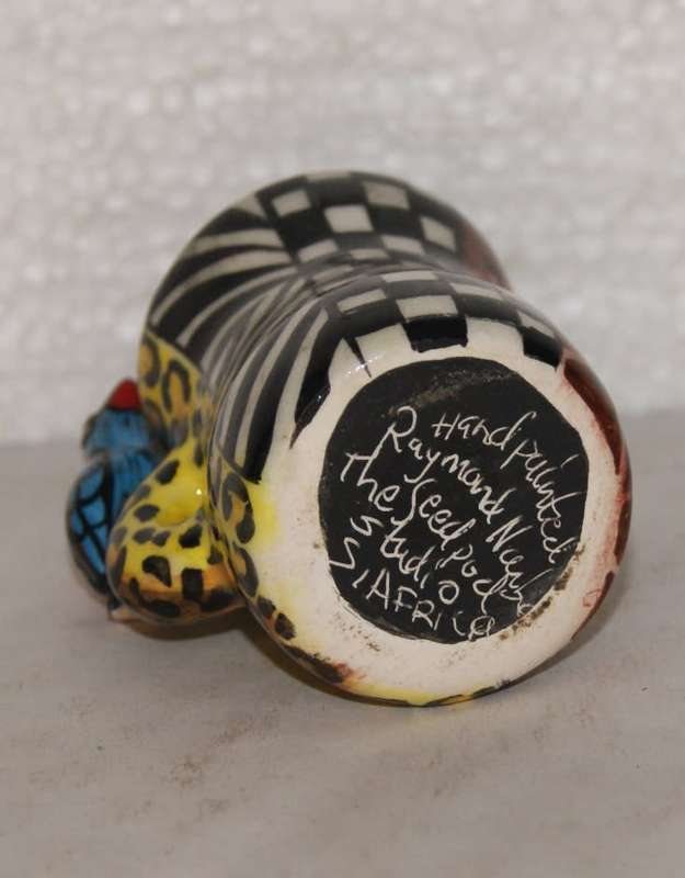 The Seedpod Studio Hand Painted by Raymond Ncube Vase @@@ CCCRRRAAAZZZYYY R1 START
