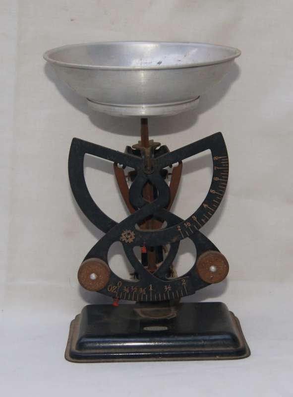 Vintage Rowi Post Office Scale