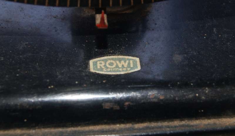 Vintage Rowi Post Office Scale