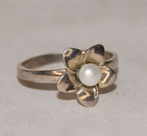925 Silver Ornate Floral Ring with Pearl Centre