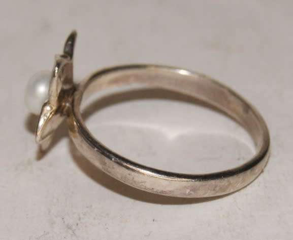 925 Silver Ornate Floral Ring with Pearl Centre