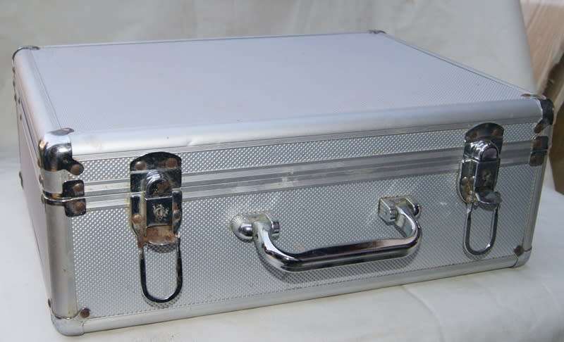 Lightbulb Tester in Aluminium Case