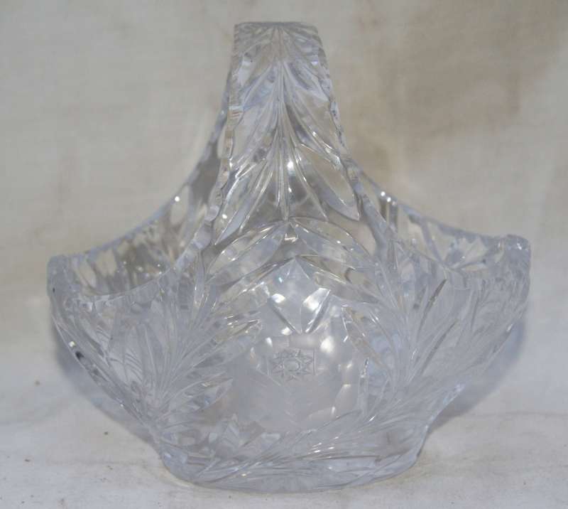 Hand Cut Rose Pattern Crystal Flower Bowl with Handle