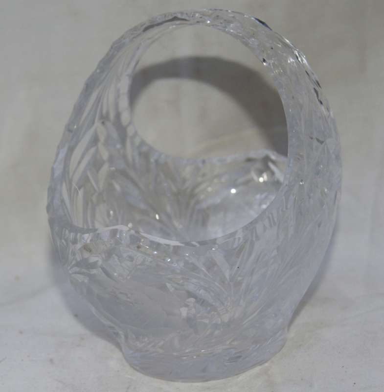 Hand Cut Rose Pattern Crystal Flower Bowl with Handle
