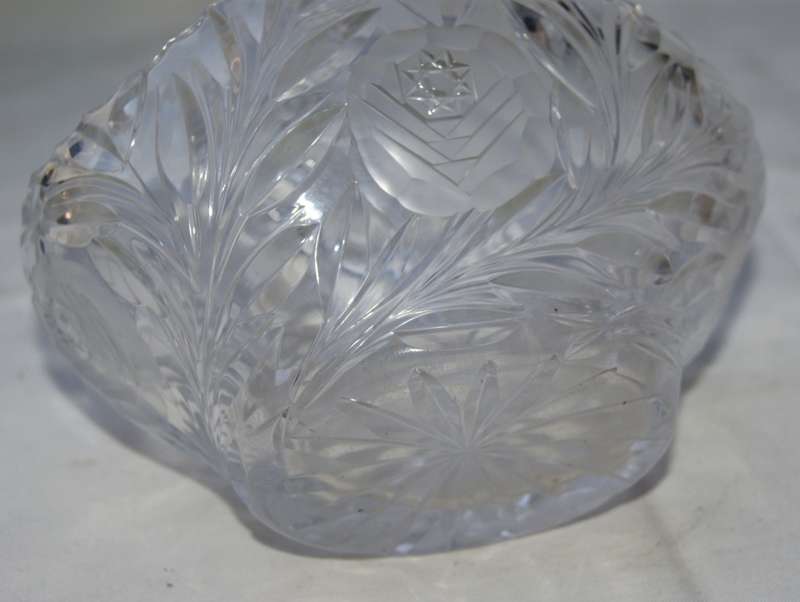 Hand Cut Rose Pattern Crystal Flower Bowl with Handle