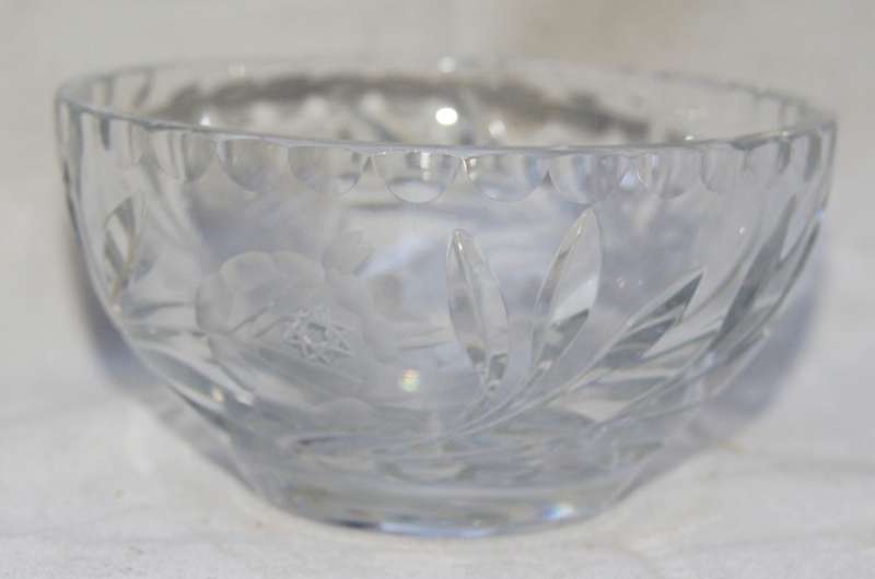 Small Rosecut Crystal Bowl in Excellent Condition