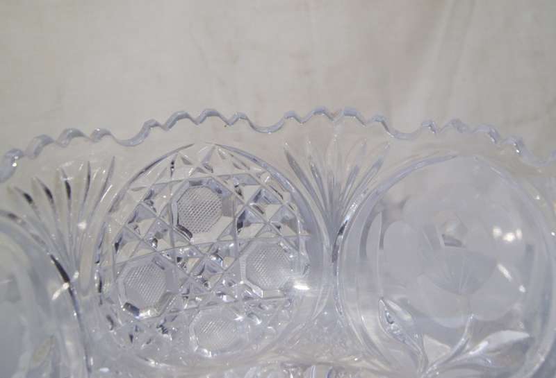 Round crystal Rosecut Bowl in Excellent Condition