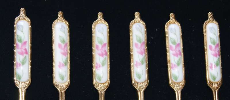 Set of 6 Greensons "Dynasty" Gold Plated Cake Forks
