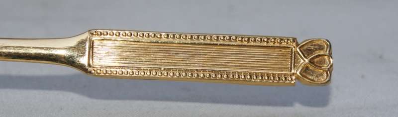 Eetrite 24ct Gold Plated Cake Lifter